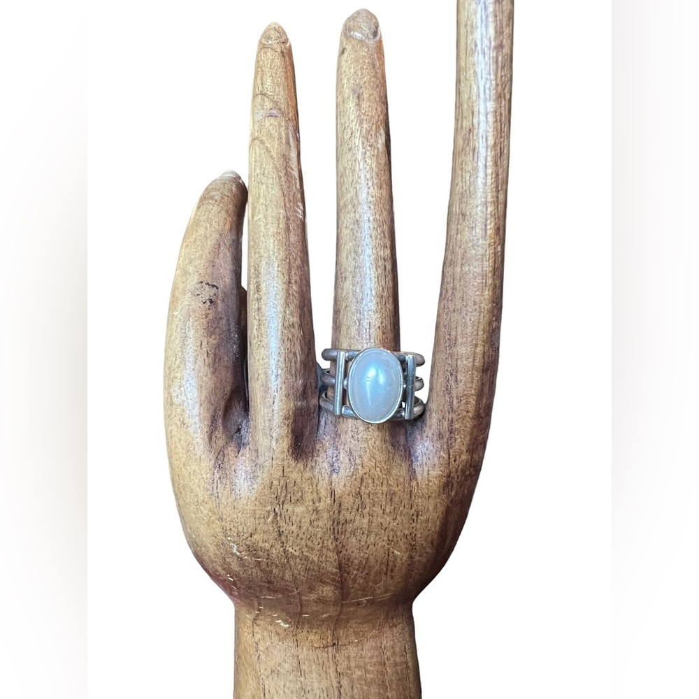 Silver faux pearl ring